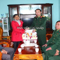 Học viện Lục Quân triển khai thực hiện có hiệu quả hoạt động đền ơn đáp nghĩa nhân dịp kỷ niệm 77 năm Ngày thành lập Quân đội nhân dân Việt Nam (22/12/1944 - 22/12/2021)