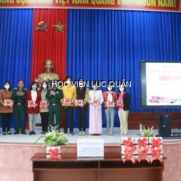 Phòng Thông tin khoa học quân sự tổ chức các hoạt động chào mừng Ngày Sách và Văn hóa đọc Việt Nam năm 2022