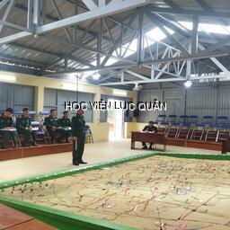 Khoa Pháo binh tổ chức tốt đợt luyện tập CH - CQ 1 bên, 1 cấp  trên bản đồ cho học viên HP31