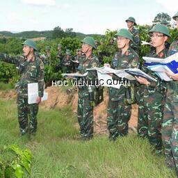 Học viện Lục quân vận dung phương châm “bảo vệ đất nước từ sớm, từ xa, từ khi nước chưa nguy” trong Nghị quyết Đại hội Đảng lần thứ XIV vào giảng dạy cho các đội tượng học viên hiện nay