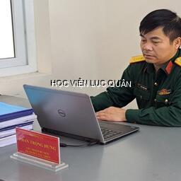 Đại tá, thạc sĩ Phan Trọng Hưng - tấm gương mẫu mực, tận tụy và tâm huyết với nghề sư phạm quân sự