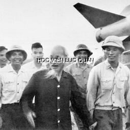 Bộ đội tên lửa: Trưởng thành qua chiến tranh, lớn mạnh trong hòa bình