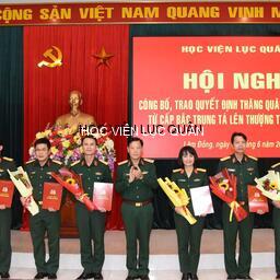 Học viện Lục quân tổ chức Hội nghị công bố, trao quyết định thăng quân hàm sĩ quan từ cấp bậc Trung tá lên Thượng tá năm 2026
