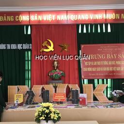 Trưng bày sách chào mừng Ngày Sách và Văn hóa đọc Việt Nam lần thứ 2 năm 2023