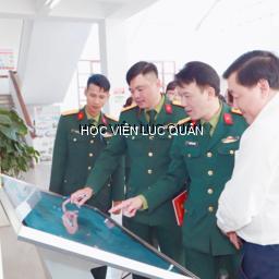 Đoàn công tác Học viện Lục quân tham quan, nghiên cứu và học tập kinh nghiệm tại Trung tâm Thông tin – Thư viện / Trường Đại học Đà Lạt