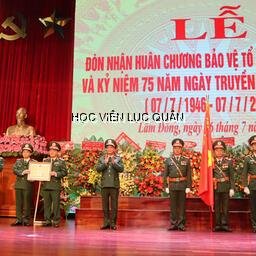 Học viện Lục quân tổ chức lễ đón nhận Huân chương Bảo vệ Tổ quốc hạng Nhất và kỷ niệm 75 năm ngày Truyền thống (07/7/1946 - 07/7/2021)