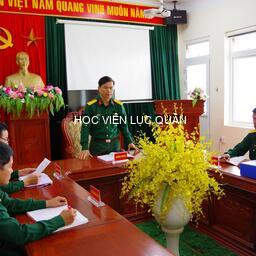 Tấm gương sáng trong công tác tham mưu, quản lý đào tạo sau đại học