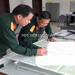 Khoa Chỉ huy - Tham mưu tích cực chuẩn bị nội dung diễn tập CH - CQ 1 bên, 1 cấp trên bản đồ và ngoài thực địa cho học viên Khóa 61 (Đ61) và Khóa 33B (CH33B) năm học 2026 - 2027