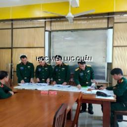 Khoa Chiến dịch tổ chức thành công luyện tập CH-CQ 1 bên, 1 cấp trên bản đồ cho học viên hoàn thiện binh chủng