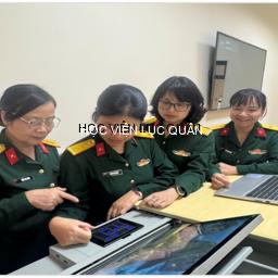 Đội ngũ nữ giảng viên Khoa Tin học - Ngoại ngữ: làm chủ công nghệ, sẵn sàng đáp ứng yêu cầu chuyển đổi số