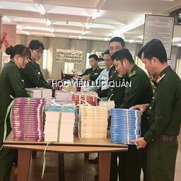Thư viện Học viện Lục quân tích cực, chủ động chuẩn bị bảo đảm tốt giáo trình, tài liệu phục vụ năm học mới