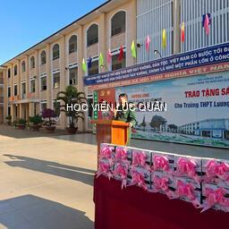 Phòng Thông tin khoa học quân sự/Học viện Lục quân trao lan tỏa văn hóa đọc trong cộng đồng nhân dịp Ngày sách và Văn hóa đọc Việt Nam lần thứ Tư năm 2025