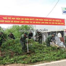 Học viện Lục quân  phát huy truyền thống đoàn kết máu thịt với nhân dân của Đảng trong xây dựng đơn vị vững mạnh toàn diện, “mẫu mực tiêu biểu”