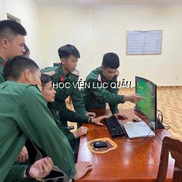 Tuổi trẻ Học viện Lục quân tiếp bước truyền thống 80 năm anh hùng