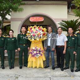 Học viện Lục quân thăm, chúc mừng các cơ quan báo chí trên địa bàn tỉnh Lâm Đồng nhân kỷ niệm 100 năm Ngày Báo chí cách mạng Việt Nam
