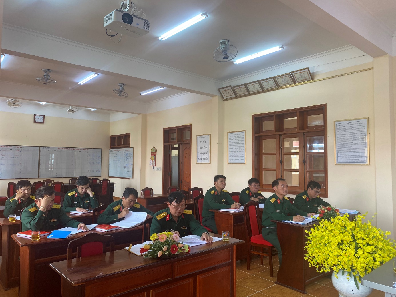 https://hvlq.vn/upload/61311/fck/tuanhvlq/2024_04_08_09_17_562.jpg